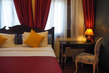 Rooms and suites bedroom Praya Palazzo Hotel Bangkok