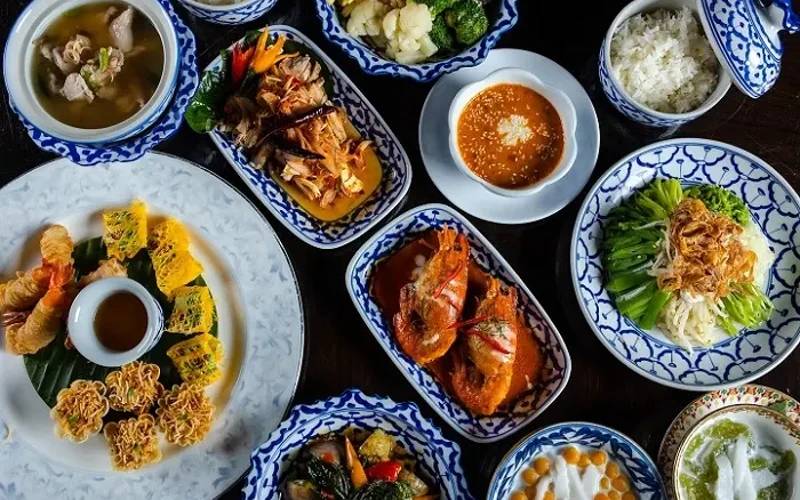 Exclusive chef's table dining experience